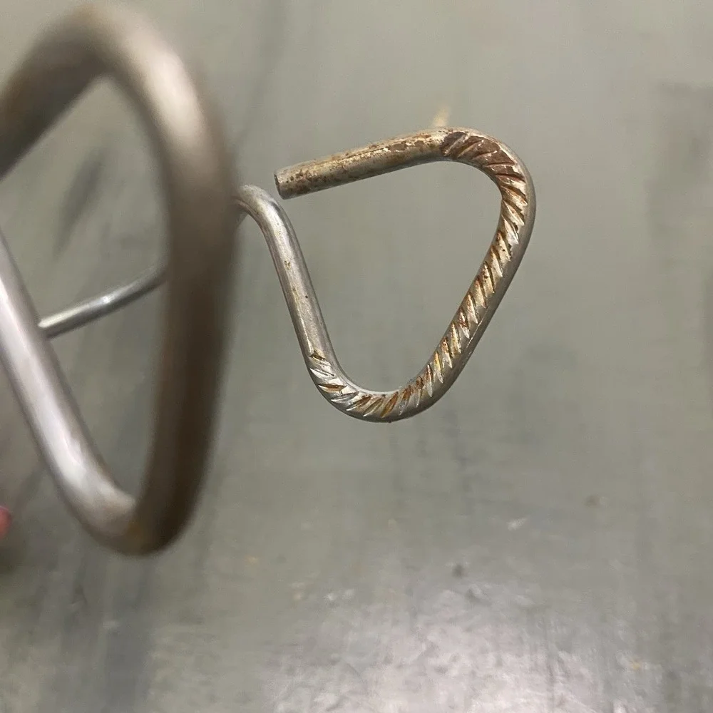 Vintage EKCO Metal Scissor 8